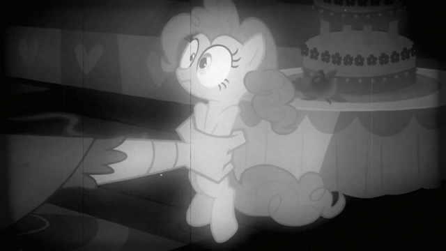 File:Gustave grabbing Pinkie S2E24.png