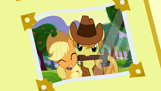File:Photo album 2 (Braeburn and Applejack) S3E8.png
