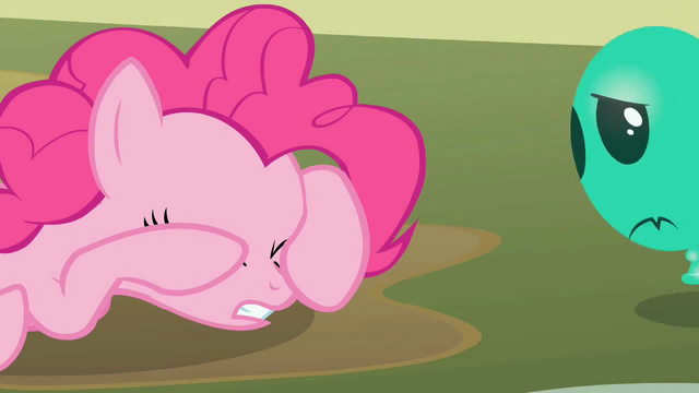 File:Pinkie Pie saad S02E01.png