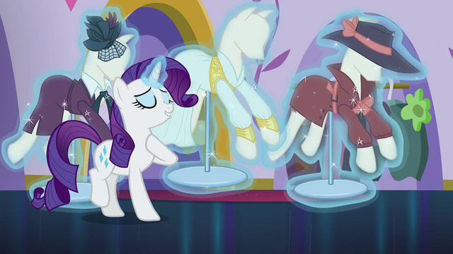 File:Rarity levitating mannequins S5E15.png