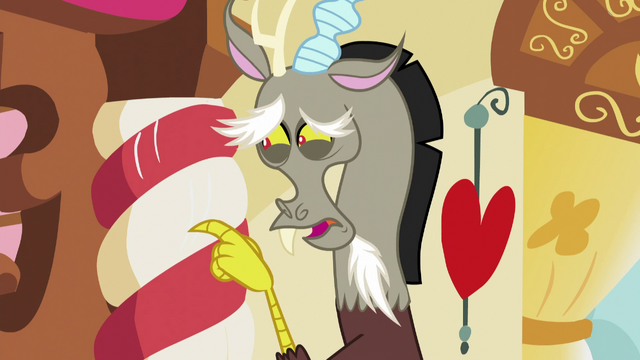 File:Discord stammering nervously S5E7.png