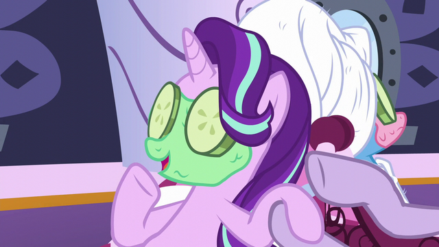 File:Starlight laughs at Trixie's joke S6E6.png