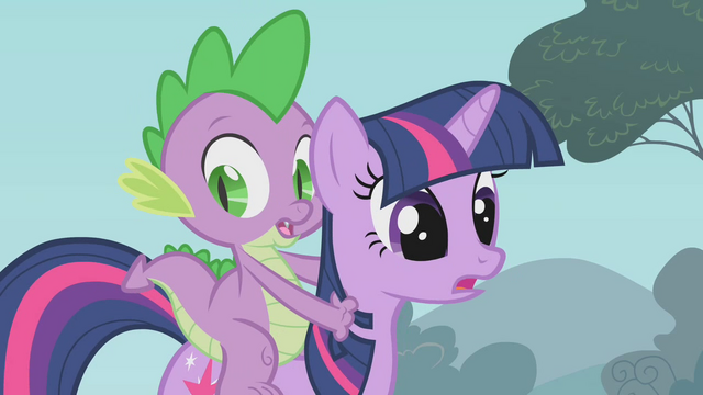 File:Twilight Hears Something S1E9.png