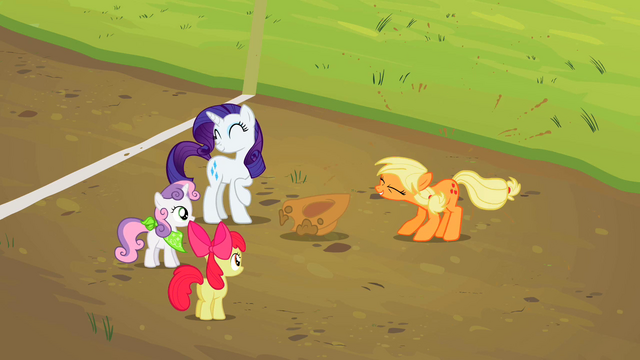 File:Applejack Shaking Clean S2E5.png