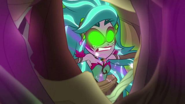 File:Vines are ripped away from Gloriosa's body EG4.png