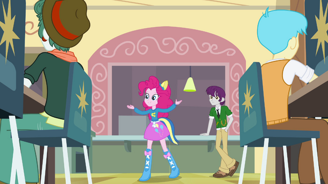 File:Pinkie Pie singing EG.png