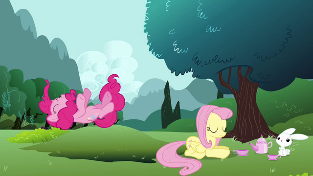 File:Pinkie Pie out of breath S3E3.png