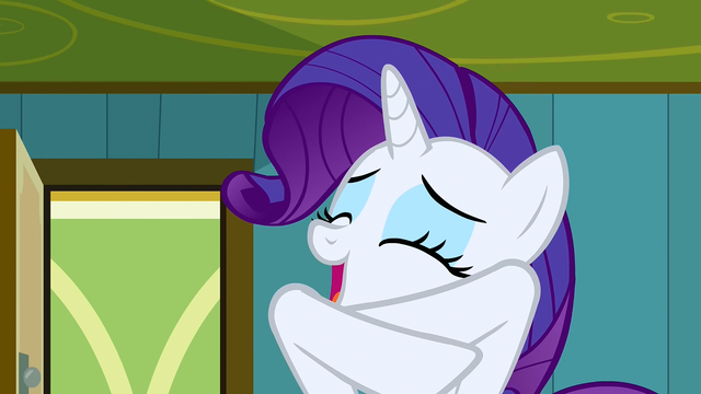 File:Rarity silk pajamas S2E16.png