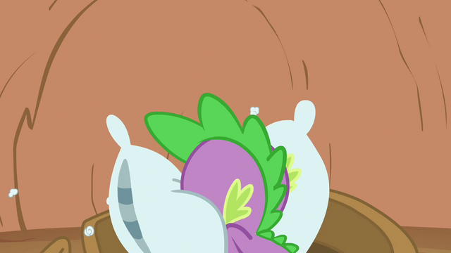 File:Spike goes back to sleep S03E13.png