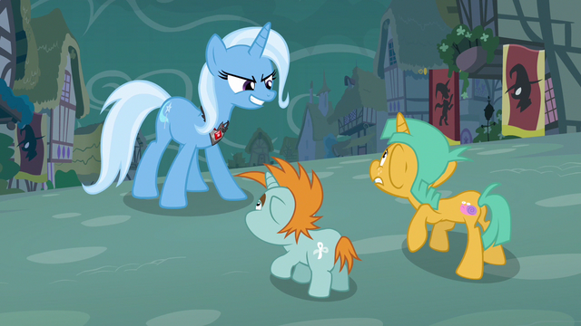 File:Trixie scary grin S3E5.png