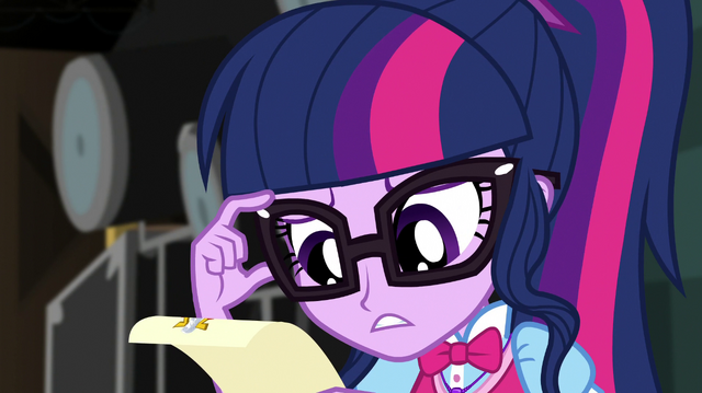 File:Twilight Sparkle looks at visitor schedule EGS2.png
