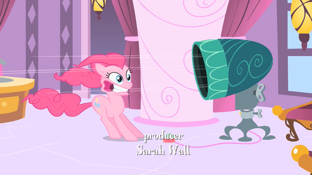 File:Pinkie Pie Dryer S1E26.png