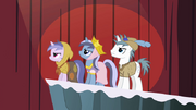 640px-Unicorn ponies S2E11.png