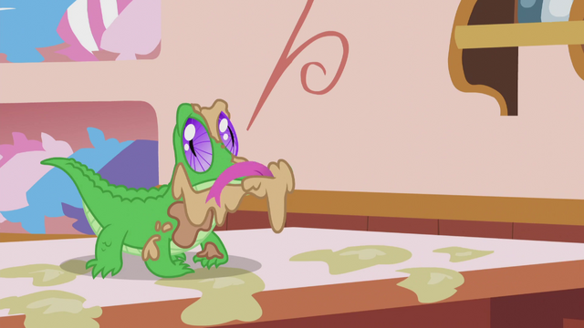 File:Gummy licking the cream off of him S5E8.png