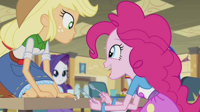 File:Pinkie resumes drumming EG2.png