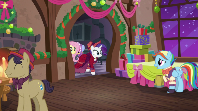 File:Snowdash greets Merry S06E08.png