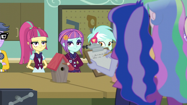 File:Sour Sweet and Sunny Flare's birdhouse EG3.png