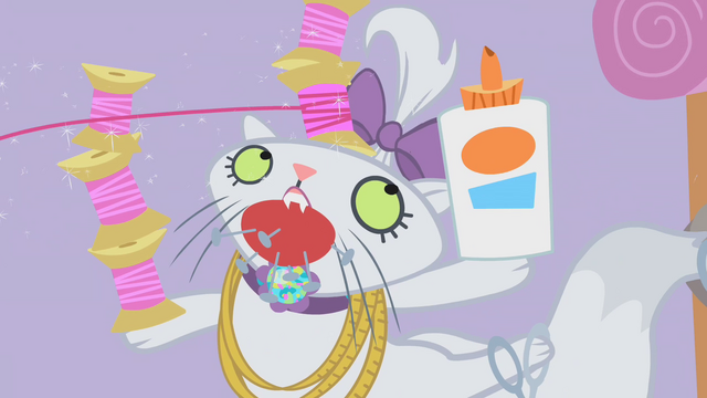 File:Opal rolls her eyes S01E14.png