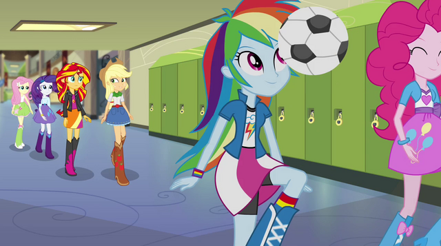 File:Sunset and friends walk through the hallway EG2.png
