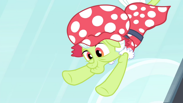 File:Granny Smith diving S4E20.png