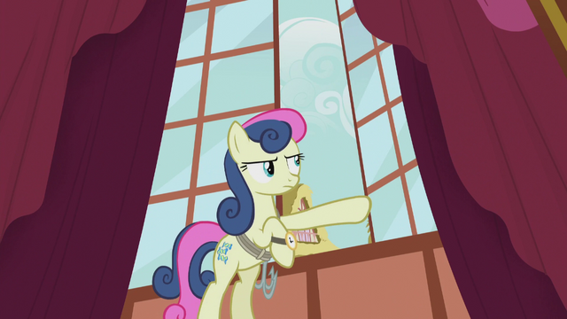 File:Sweetie Drops opening a window S5E9.png