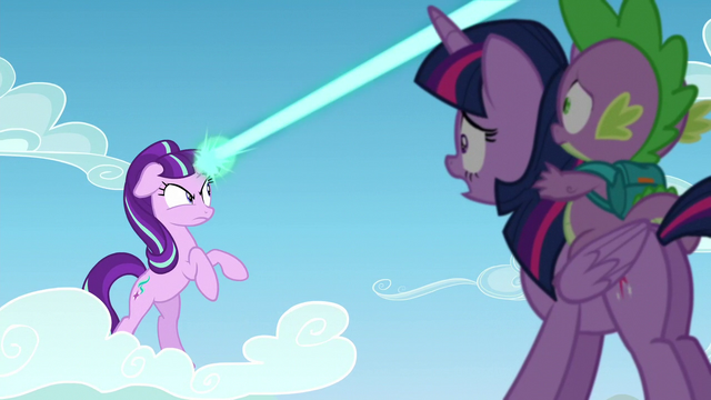 File:Starlight directs her magic beam to filly Rainbow Dash S5E26.png