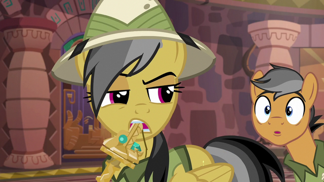 File:Daring Do glares at Quibble Pants again S6E13.png