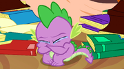 S02E21 Spike płacze