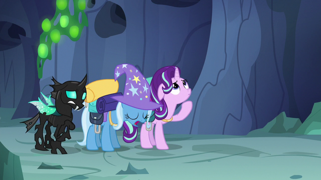File:Trixie sighing S6E26.png