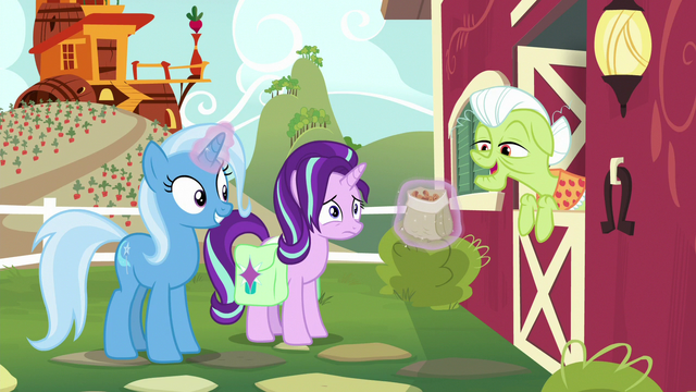 File:Granny Smith "them nuts sure do smell good" S7E2.png