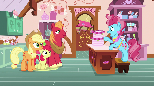 File:Mrs. Cake "convinced me to pursue baking" S7E13.png