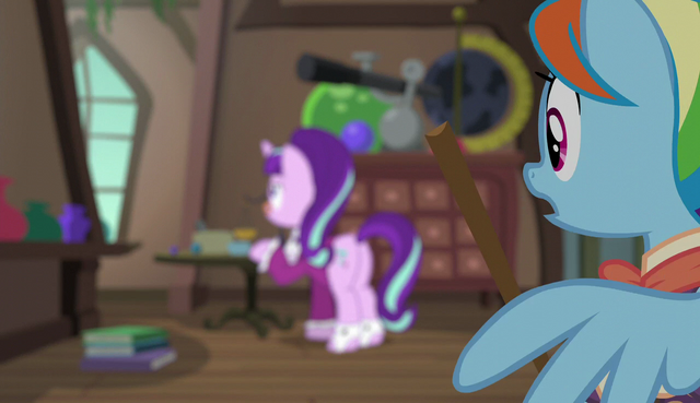 File:Snowdash in disbelief S6E8.png