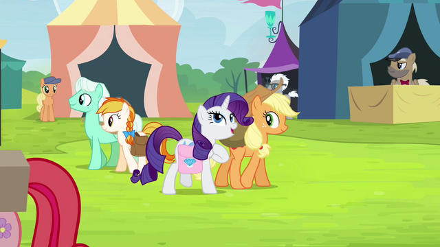 File:Applejack and Rarity walking together S4E22.png