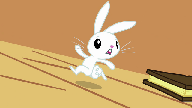 File:Angel running S03E10.png