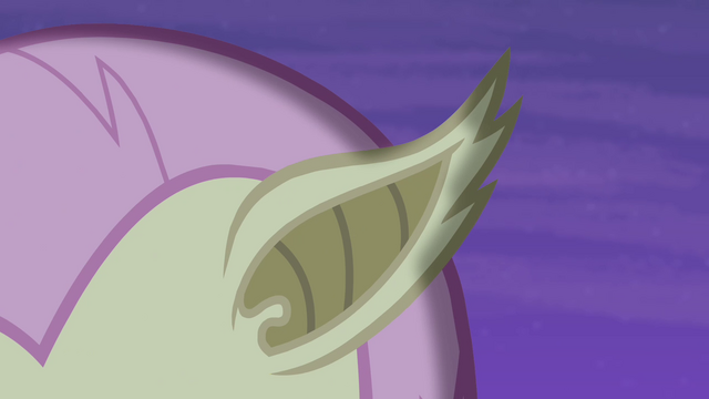 File:Flutterbat's ear changes S4E07.png
