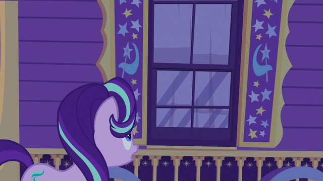 File:Starlight Glimmer "Trixie, we're in danger!" S6E25.png