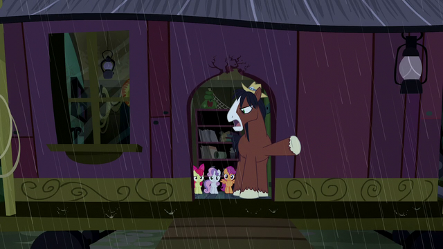 File:Trouble Shoes tells CMC to leave S5E6.png