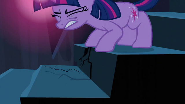 File:Twilight cracking step S3E2.png
