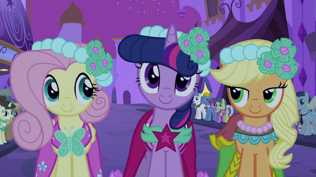 File:Fluttershy, Twilight and Applejack S2E26.png
