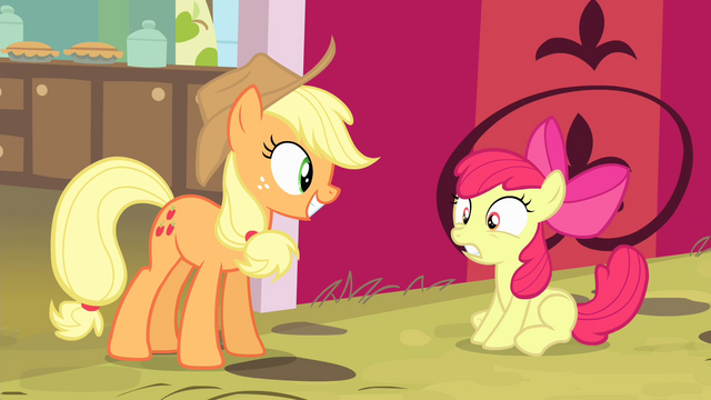 File:Applejack smiling S4E17.png