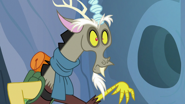 File:Discord hearing changeling buzzing S6E26.png