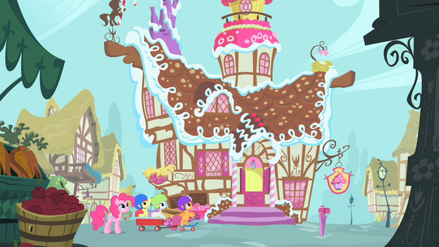 File:Pinkie Pie and CMC arriving at Sugarcube Corner S1E23.png