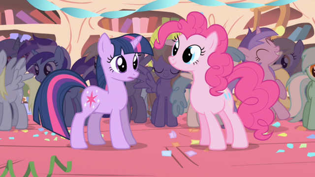 File:Pinkie Pie Hi! S01E01.png