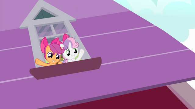 File:Scootaloo and Sweetie Belle waving S4E17.png