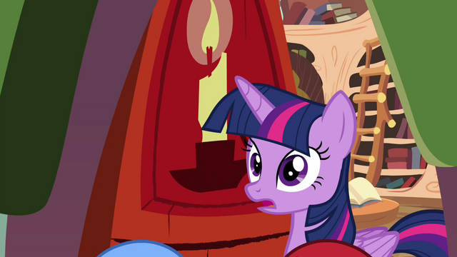 File:Twilight looking surprised S4E15.png