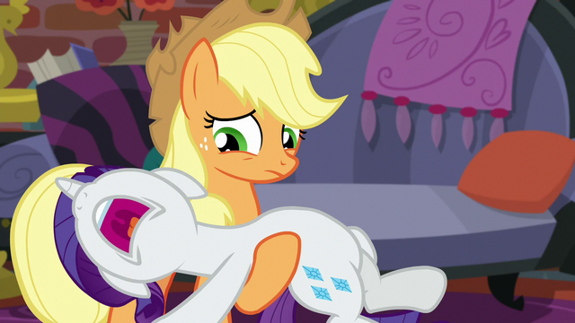 File:Rarity wailing dramatically S5E16.png