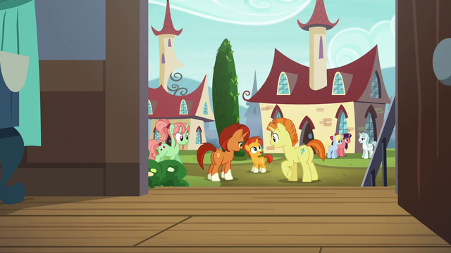File:Sunburst's parents look at Sunburst S5E26.png