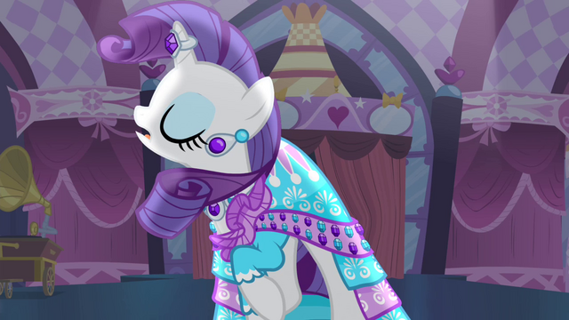 File:Rarity 'Small!' S4E13.png