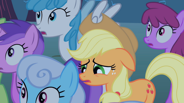 File:Applejack afraid S01E18.png