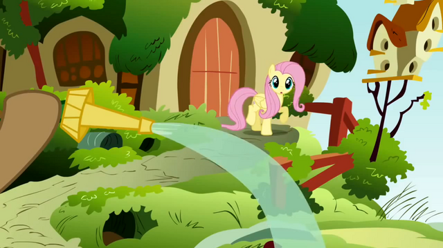 File:Fluttershy hose S02E19.png